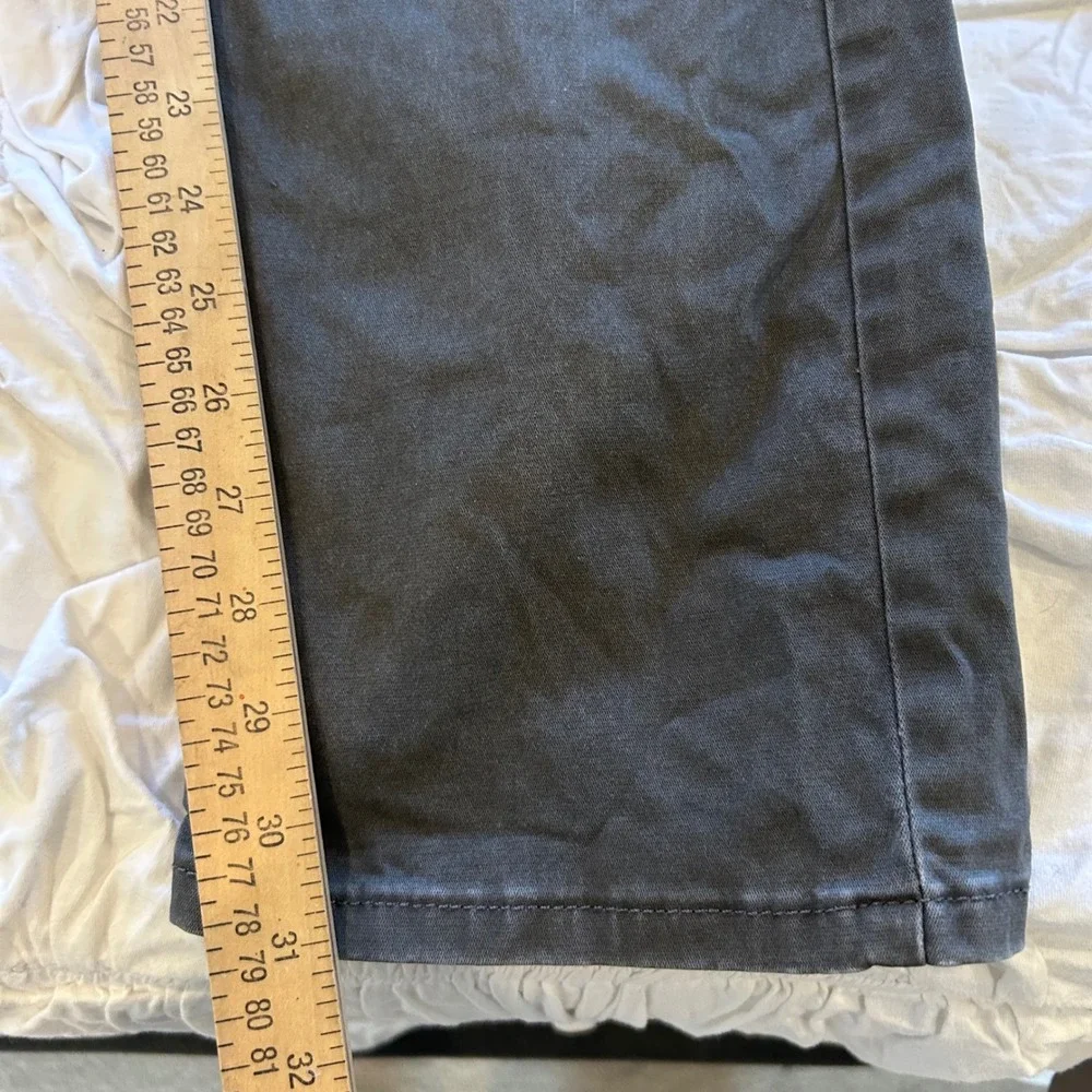 Wrangler Mens Straight‎ Fit Dark Gray Jeans Size 30x32 Work Pant